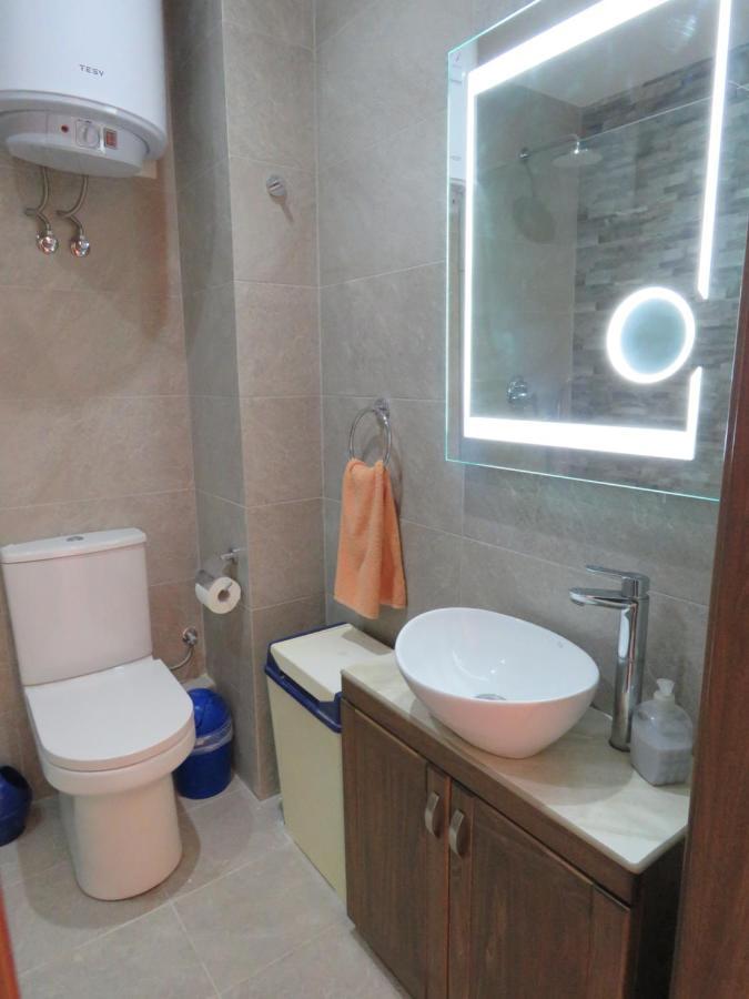 Aquamarine Sea Front Apartments - Second Floor มาร์ซาสคาลา ภายนอก รูปภาพ
