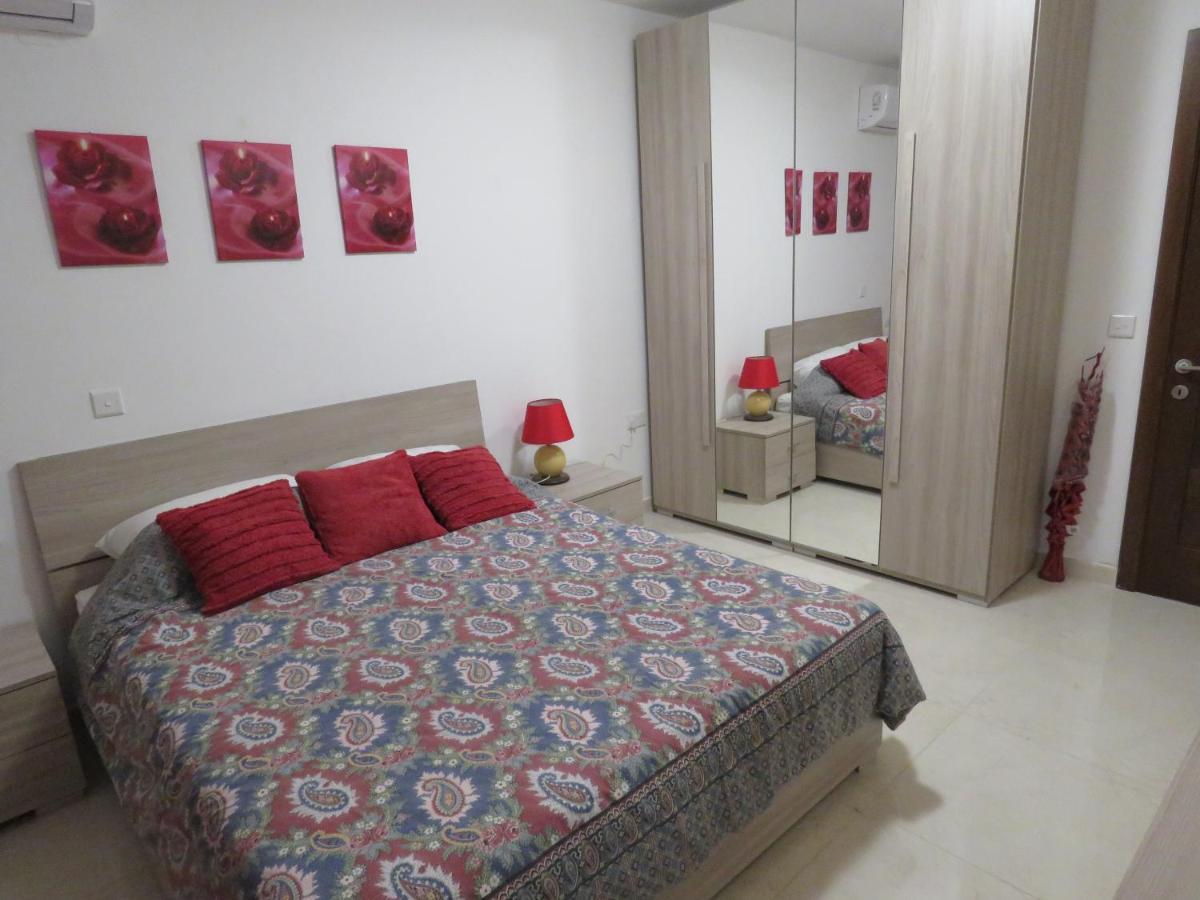 Aquamarine Sea Front Apartments - Second Floor มาร์ซาสคาลา ภายนอก รูปภาพ